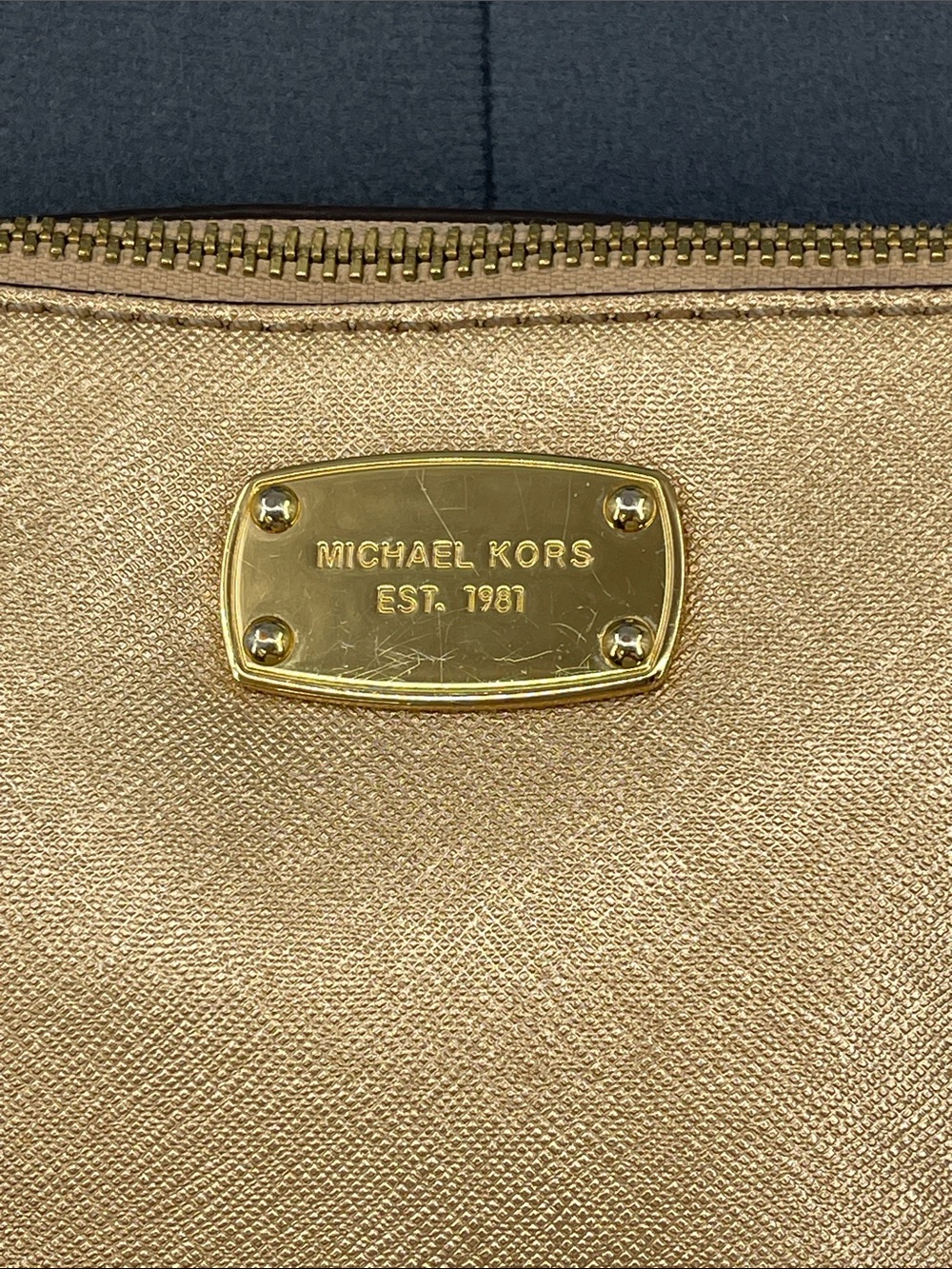 Michael Kors Metallic Gold Saffiano Crossbody Shoulder Bag - Picture 2 of 10